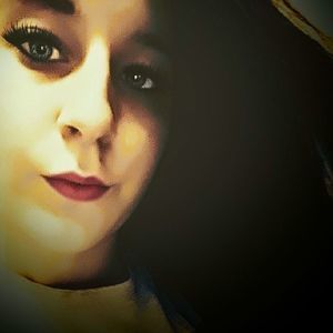 Meet your Posher, Eve